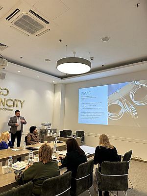 art300.jpg (300x400)